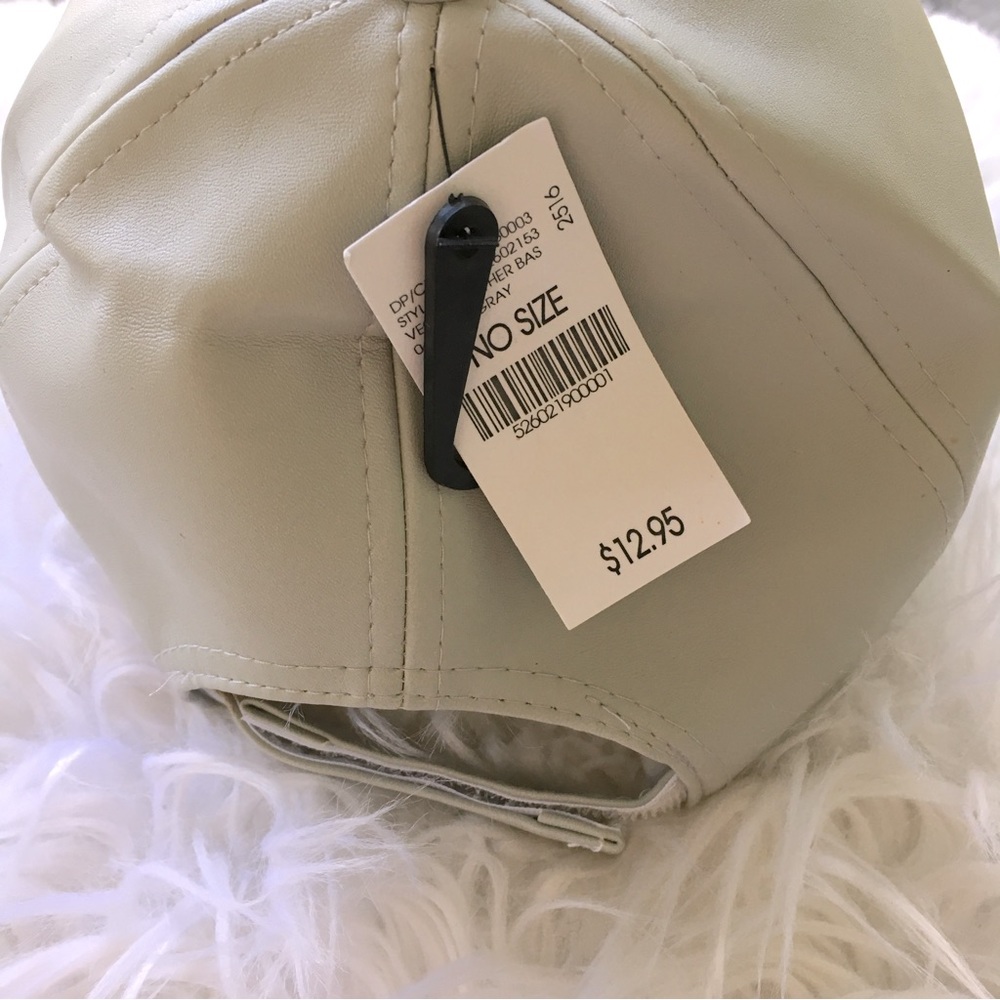 NET WET SEAL VEGAN LEATHER BASEBALL CAP ADJUSTABLE - Picture 4 of 7